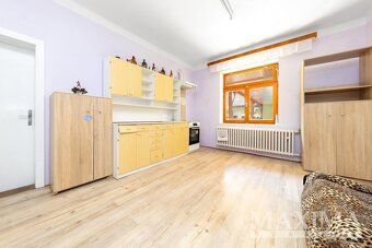 Rodinný dům s investičním potenciálem, dvěma apartmány, vinn