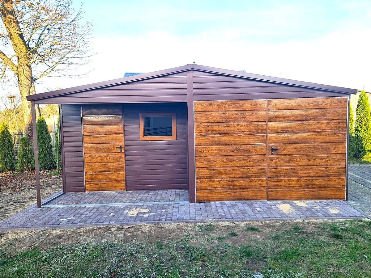 Garáž 5×5 m tmavě hnědá mat/Zlatý dub světlý/Předzahrádka LU