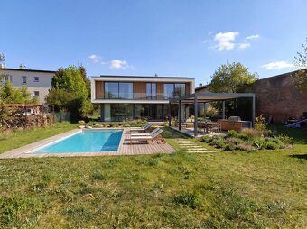 Stavební pozemek 2 433 m² v obci Čachovice – prostor pro byd