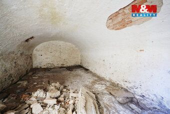 Nabízíme k prodeji soubor pozemků o celkové výměře 3 331 m² 