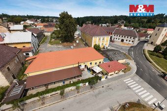 Nabízíme ke koupi zavedenou restauraci s dlouholetou tradicí
