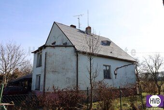 Prodej částečně podsklepeného rodinného domu 6+2 s hospodářs