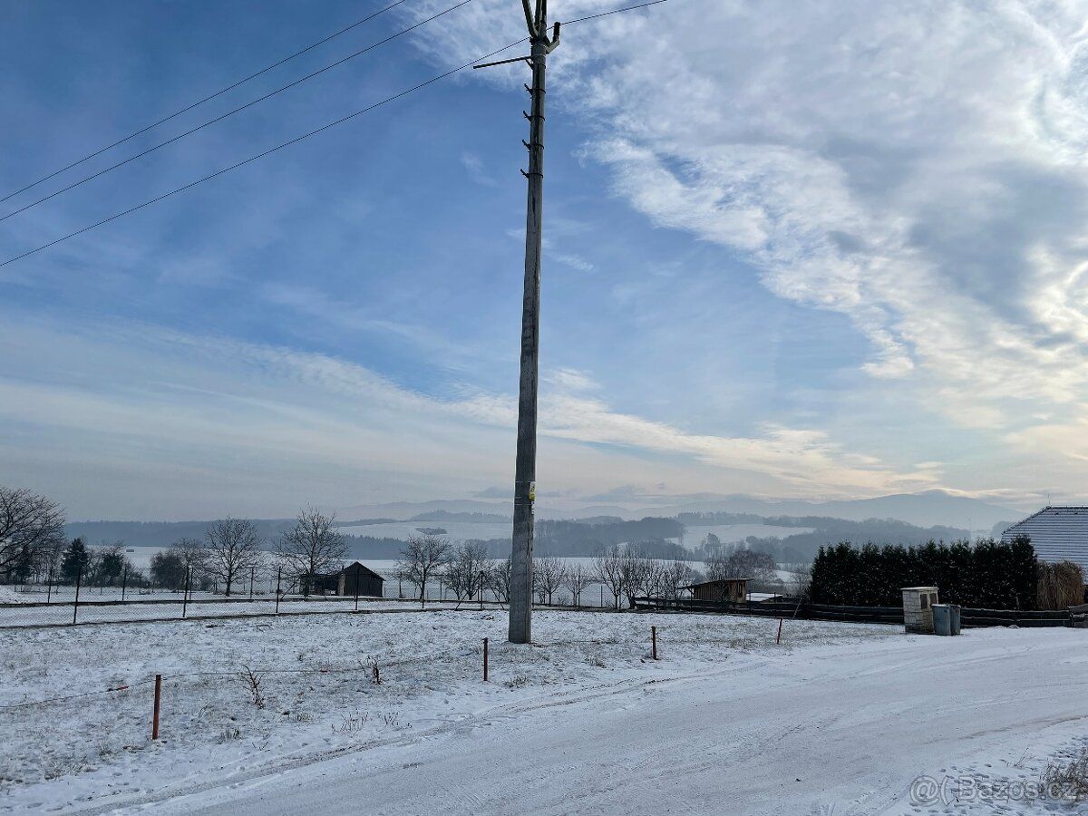 K dlouhodobému pronájmu nabízím pozemek (parc. č. 1582/12 a 