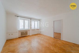 Prodám byt v Bruntále 2+1, 56 m² v druhém patře s balkonem b