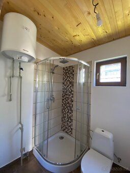 Nabízím k prodeji nový tiny house. Jedná se o kvalitní dřevo