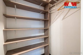 Toužíte bydlet v centru Karlových Varů a zároveň blízko láze