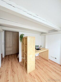 Ev.č. 01269 Prodej atypického bytu 2+1, 64 m², zahrada, Pard