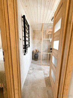 Prodám mobilní dům (mobilheim) 3+kk o užitné ploše 44 m². Dů
