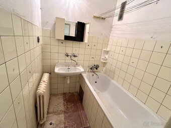 Nabízíme prostorný byt o dispozici 1+1/2+kk a výměře 43 m² v