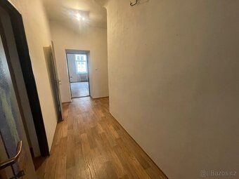 Nabízíme k prodeji prostorný byt 3+1 o celkové výměře přibli