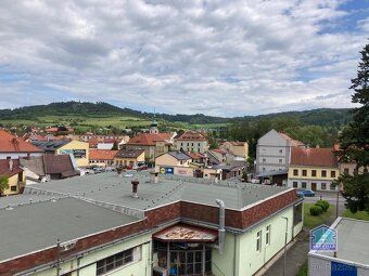 Ev.č. H64/26 Nabízíme k prodeji velmi pěkný, udržovaný byt v
