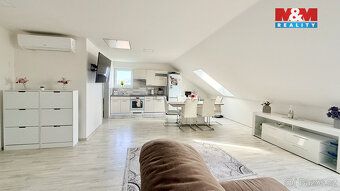 Nabízíme k prodeji nadstandardní, architektonicky moderní ro