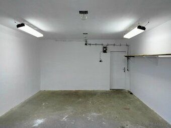 Nabízím k dlouhodobému pronájmu zděnou řadovou garáž o rozmě