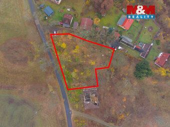 Nabízíme k prodeji zahradu o rozloze 2477 m² v klidné části 