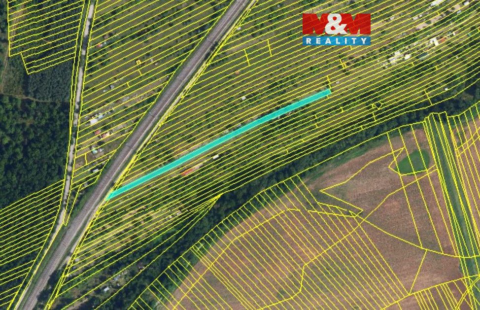 Nabízíme k prodeji zahradu o rozloze 518 m², situovanou v kl