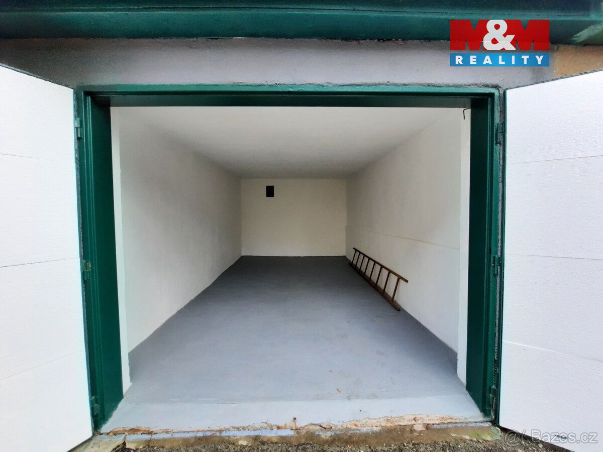 Nabízíme k prodeji garáž o zastavěné ploše 18 m² v osobním v