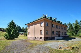 Exkluzivně Vám nabízím k prodeji komerční pozemky, umístěné 