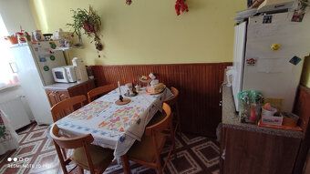 Prodám rodinný dům 3+1 po dřívější menší rekonstrukci (topen