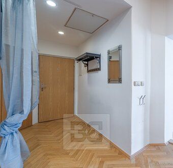Ev.č. N09320 K nastěhování od 1. 7. 2026.
Nabízíme k pronájm