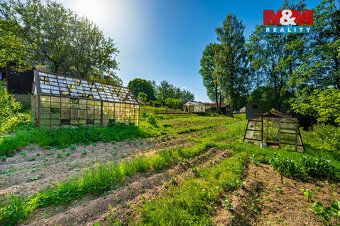 Nabízíme k prodeji zahradu o ploše 841 m² v obci Velhartice,