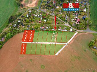 Nabízíme k prodeji pozemek o výměře 498 m² vedený jako orná 