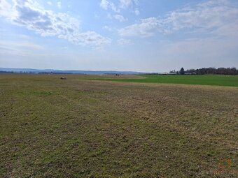 Nabízíme na prodej pozemky o výměře 4 482 m² ostatní plocha,