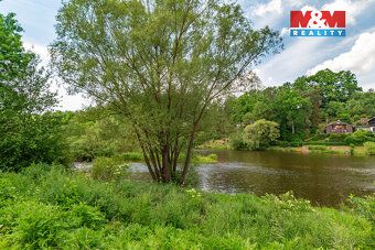 Nabízíme k prodeji atraktivní pozemek o výměře 1 513 m² v kl