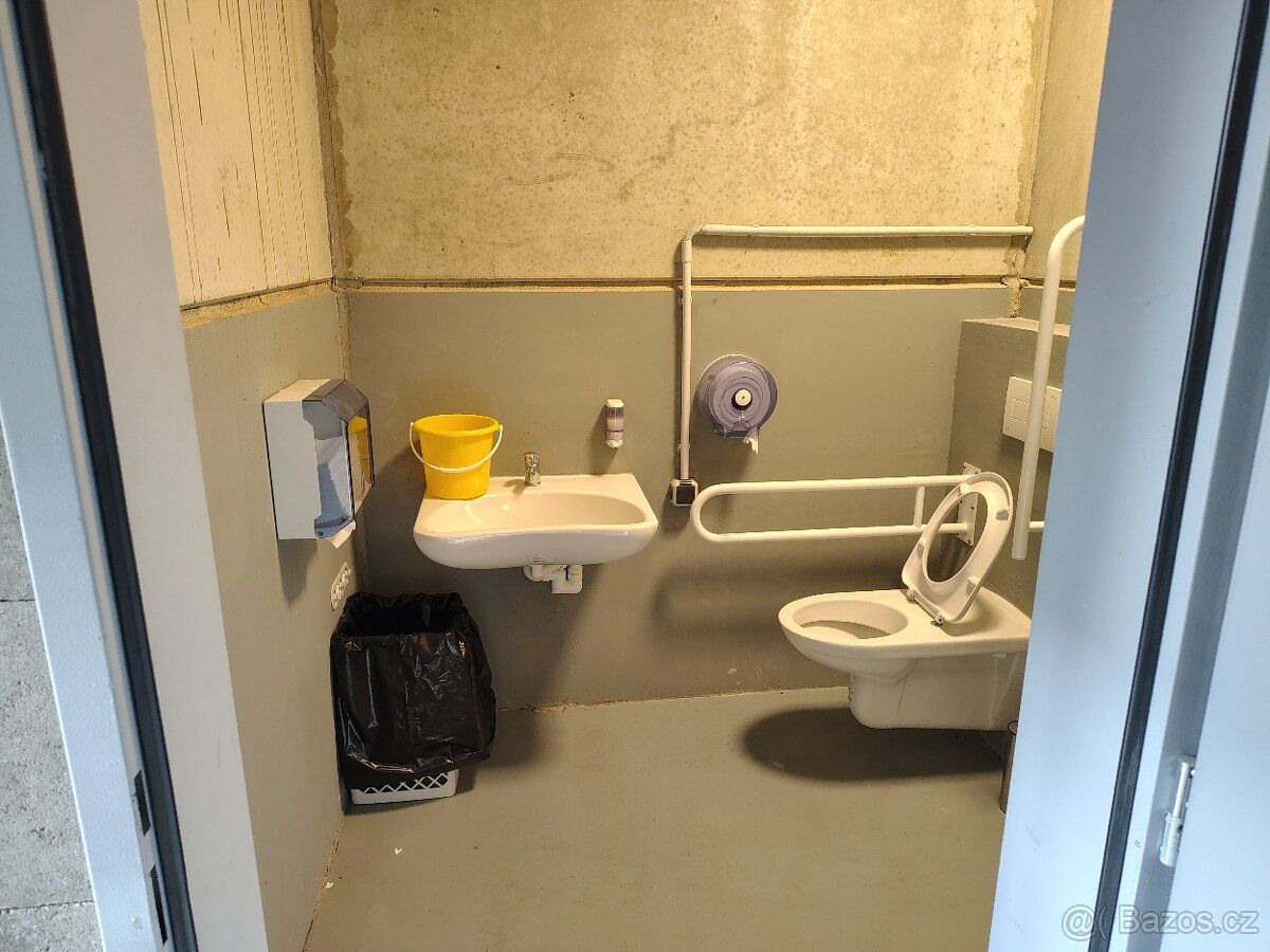 Pronajmu parkovací stání č.25 v novém parkovacím domu Brykso
