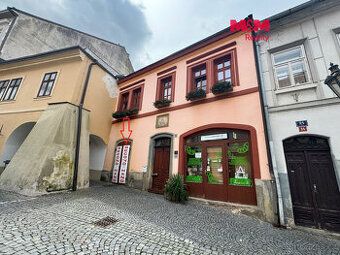 Hledáme kadeřnici do nově zrekonstruovaného kadeřnictví. Cen