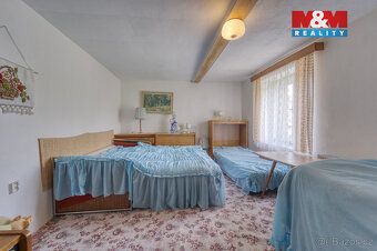 Nabízíme k prodeji rodinný dům o dispozici 6+2kk a vnitřní v