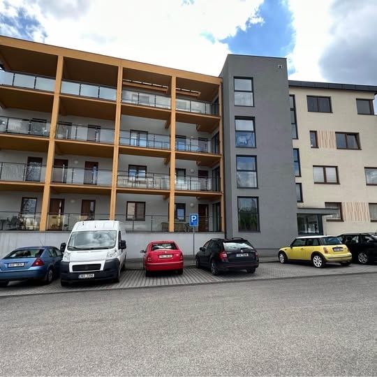 Nabízím dlouhodobý pronájem bytu 2+kk, 63 m2 s velkou teraso