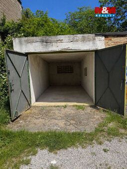 Nabízíme k prodeji zděnou garáž o výměře 20 m² v oblíbené lo