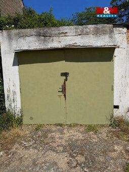 Nabízíme k prodeji zděnou garáž o výměře 20 m² v oblíbené lo