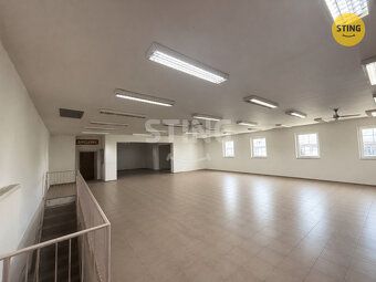 Pronájem komerčních prostor 150 m² – ideální pro obchod, sho