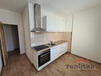Nabízíme k pronájmu bytovou jednotku 2+1 o výměře 52m2. Byt 