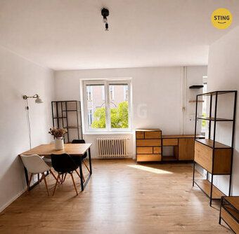 Nabízíme k pronájmu bytovou jednotku 2+1 o výměře 52m2. Byt 