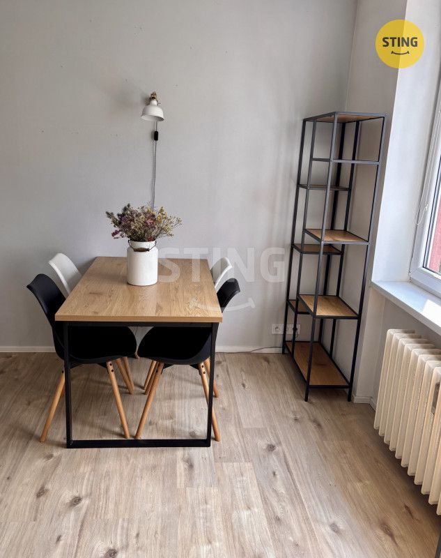 Nabízíme k pronájmu bytovou jednotku 2+1 o výměře 52m2. Byt 