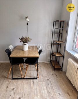 Nabízíme k pronájmu bytovou jednotku 2+1 o výměře 52m2. Byt 