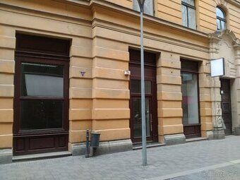 K pronájmu nabízíme obchodní prostory o celkové výměře 1 000
