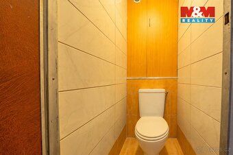 Nabízíme k pronájmu světlý byt 1+1 o užitné ploše 43 m² v 8.