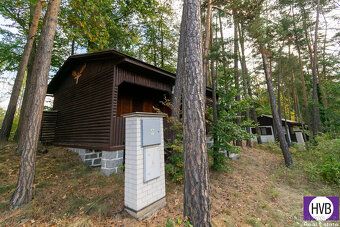 Nabízíme k prodeji podezděnou chatu 2+1 o obytné ploše 50 m2