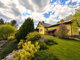 PROSTORNÝ RODINNÝ DŮM 192 m² NA POZEMKU 3 392 m² S VELKORYSO