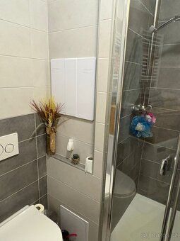 Prodám byt 1+kk o celkové výměře 25 m2 v prvním patře panelo