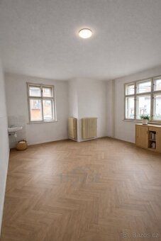 Ev.č. 01472 Nabízíme Vám k prodeji činžovní dům, 800 m2, uli