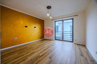 Nabízíme k pronájmu exkluzivní byt v rodinném domě na presti