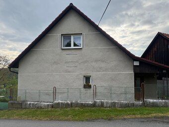 Hledáte bydlení v Zubří? Nabízíme Vám k pronájmu 1. patro ro