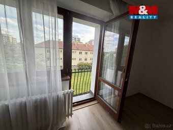 Prostorný slunný byt 2+1 (3 samostatné, neprůchozí místnosti
