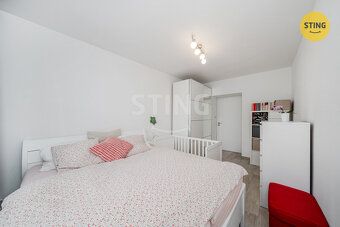 Nabízíme ke koupi vkusně zrekonstruovaný byt 2+kk o podlahov
