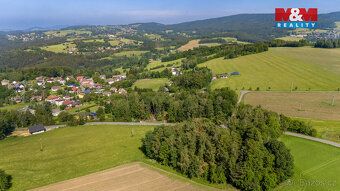 Radčice u Železného Brodu. 963 m² v části obce s řídkou zást