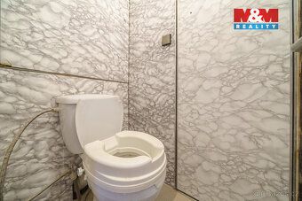 Nabízíme k prodeji byt 3+1 o užitné ploše 66 m² v Karlových 